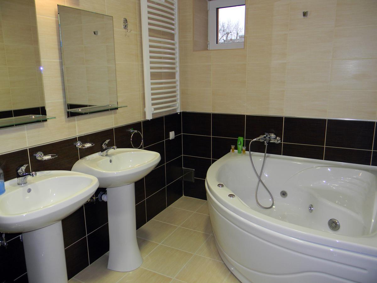 Stari Mlin Hotell Vrsac Eksteriør bilde
