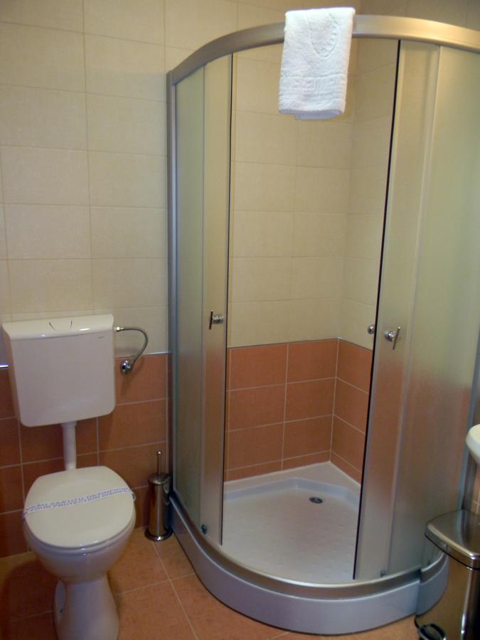 Stari Mlin Hotell Vrsac Eksteriør bilde
