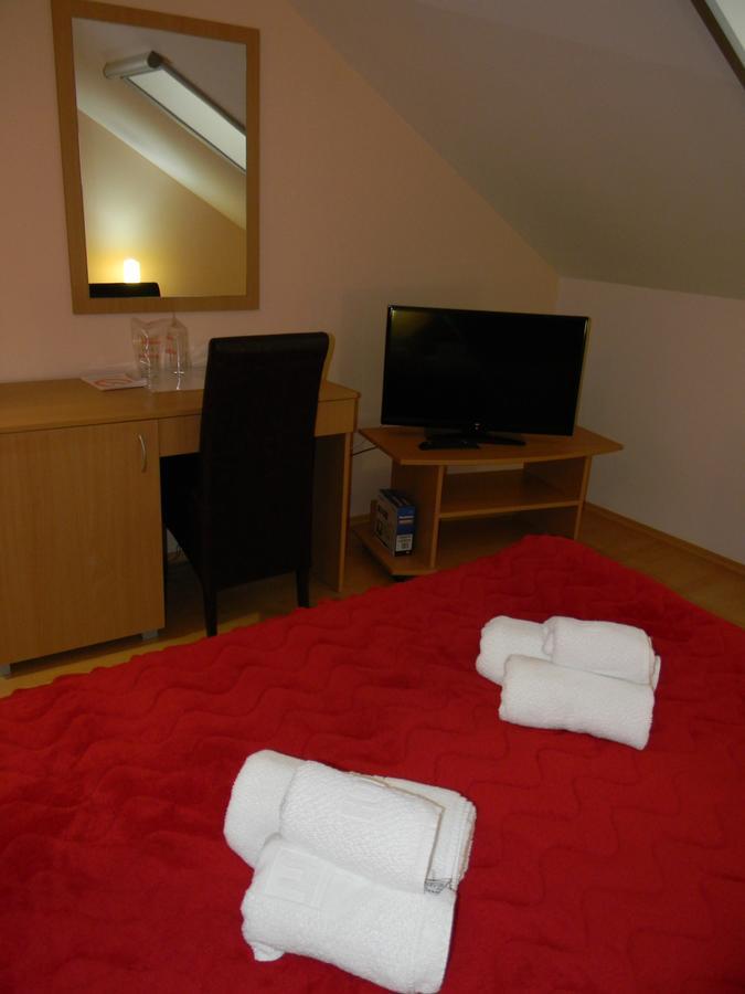 Stari Mlin Hotell Vrsac Eksteriør bilde