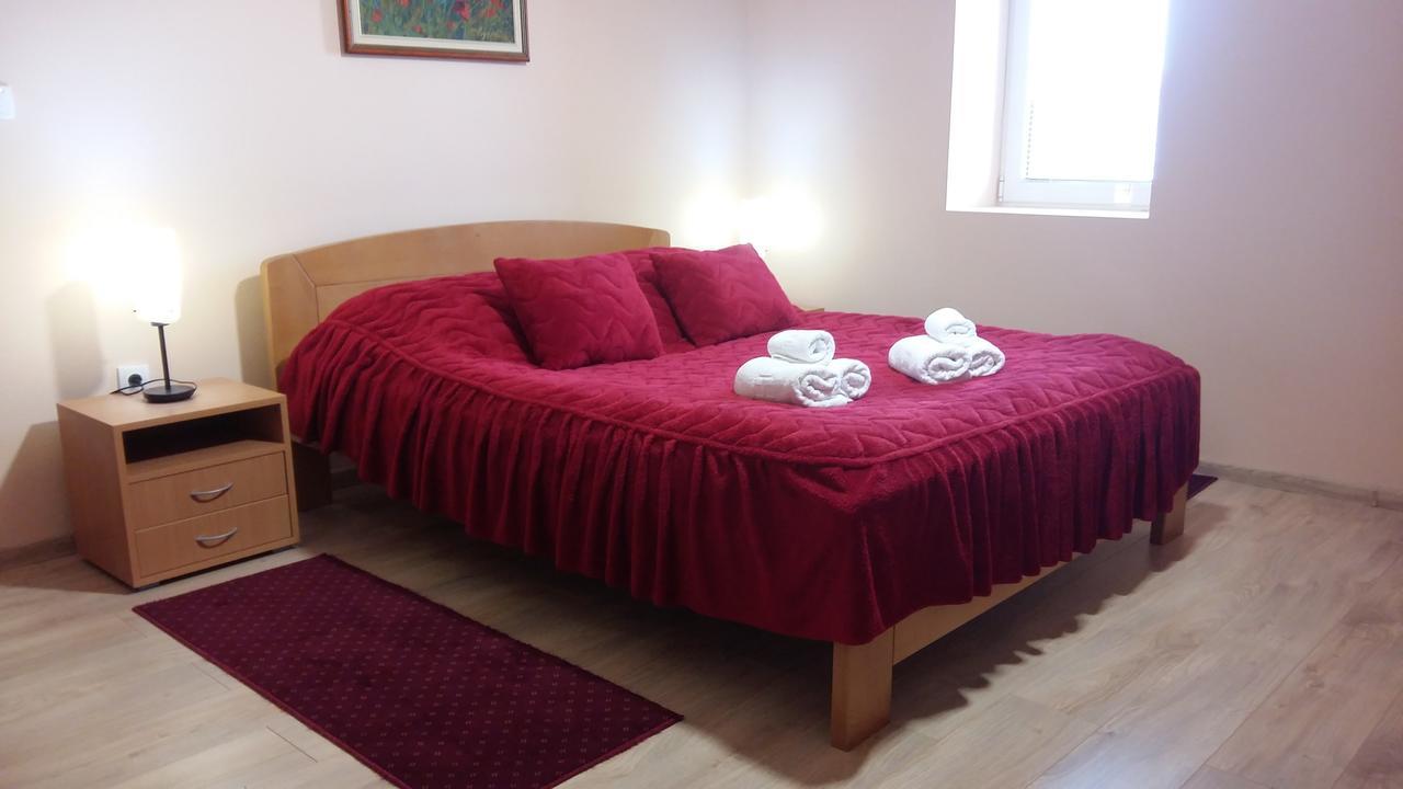 Stari Mlin Hotell Vrsac Eksteriør bilde