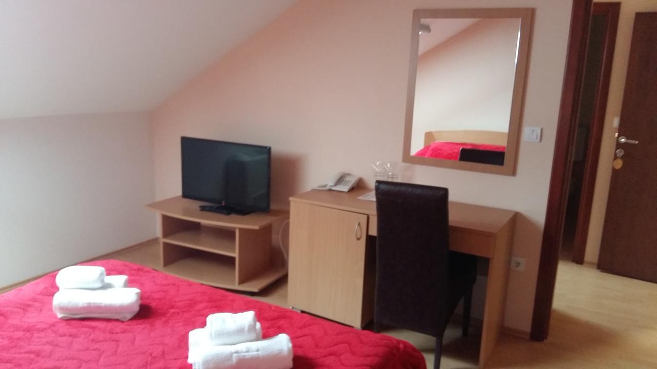 Stari Mlin Hotell Vrsac Eksteriør bilde